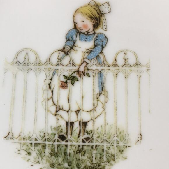 Vintage 1974 Holly Hobbie Plate Made in Japan Memory..A Keepsake of the Heart‎ - Picture 7 of 7